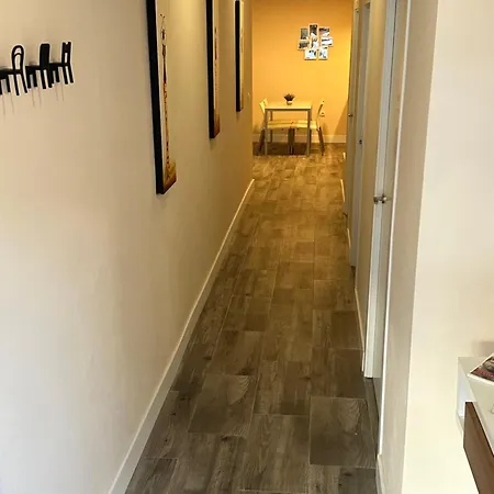 Apartment Pisito De La Lola Flores 2